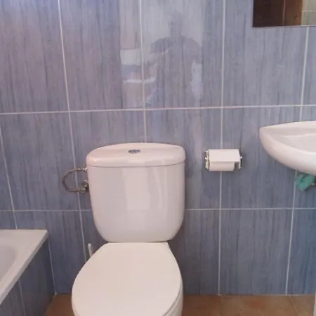 Studio - 1 Bedroom With Wifi - 01420 アパート